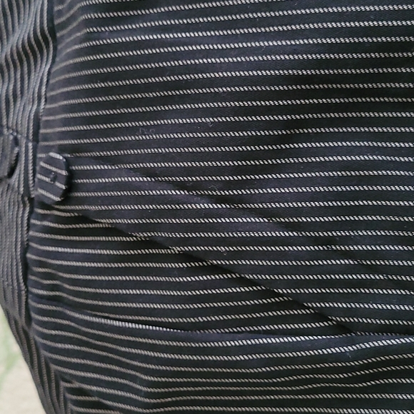 Capri / Crop Pants. Size 18 - Picture 8 of 13